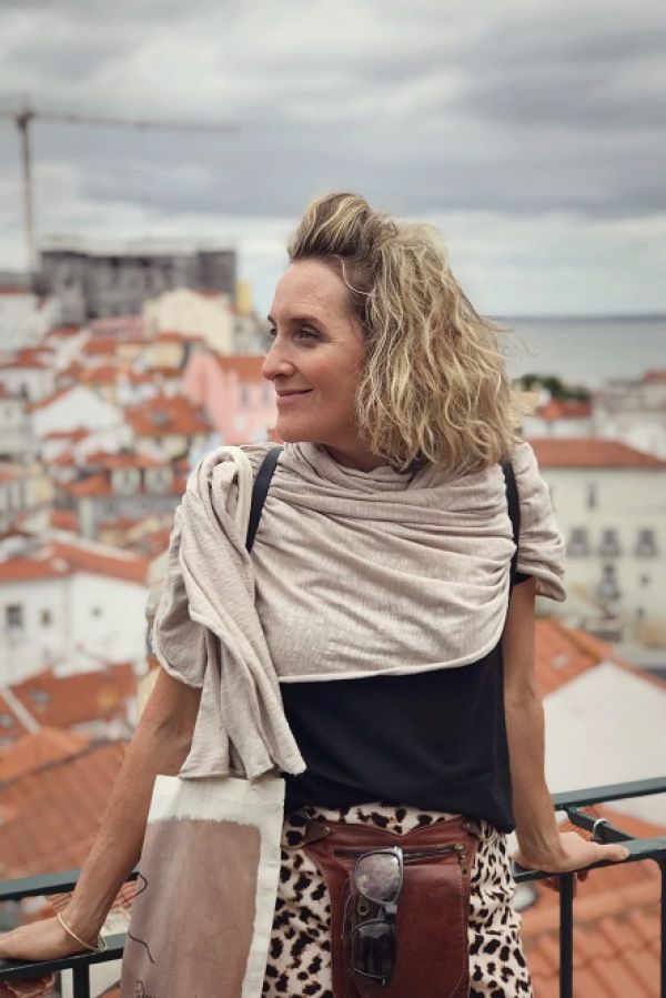 Women love travel